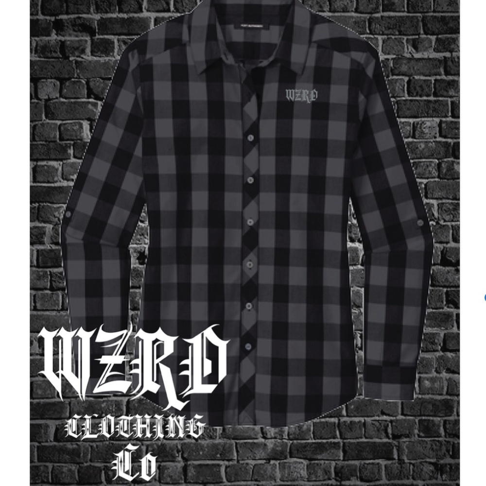 Women’s plaid shirt